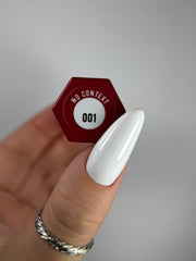 001 NO CONTEXT – Lakier hybrydowy czysta biel 7 ml – swatch koloru