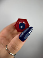 123 NIGHT MODE – Lakier hybrydowy granat 7 ml – swatch koloru