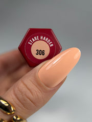 306 STARE HARDER – Lakier hybrydowy pastelowa brzoskwinia 7 ml – swatch koloru